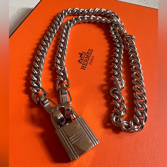 Hermès Silver Lock (No Key) w/ Non Signé Silver-Tone Chain Necklace - Picture 3 of 4